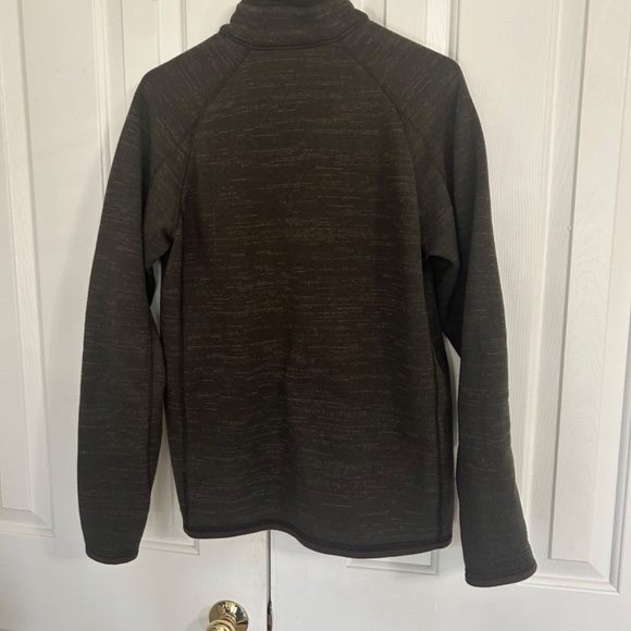 Patagonia Quarter Zip - Picture 2 of 3